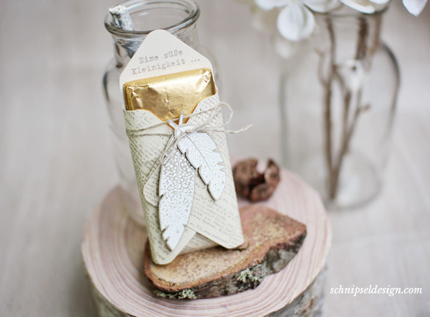 stampin-up-merci-verpackung-stanz-und-falzbrett-umschlage-umschlagbrett-dictionary-four-feathers-schnipseldesign-osterreich-1