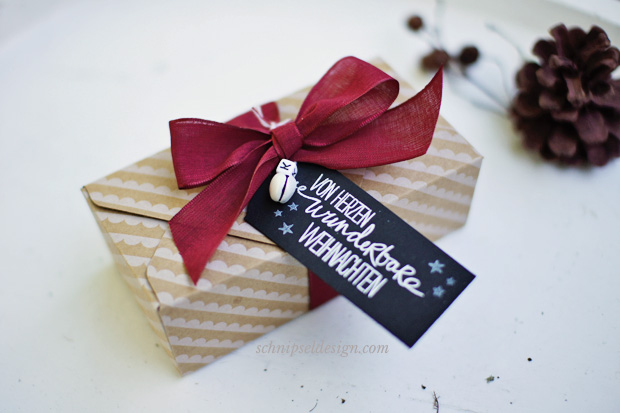 stampin-up-stanz-falzbrett-umschlage-unterm-christbaum-willkommen-weihnacht-geschenk-verpackung-schnipseldesign-osterreich-2