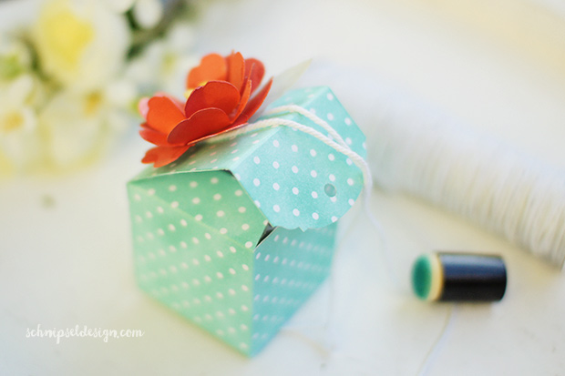 stampin-up-box-sale-a-bration-zauberhaft-bigz-bouquet-tag-der-tage-calpyso-Jade-feder-schnipseldesign-osterreich-5