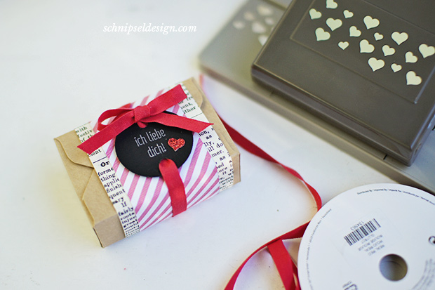 stampin-up-valentinstag-brownie-verpackung-erstausgabe-jede-menge-liebe-tafelpapier-spruch-reif-schnipseldesign-1