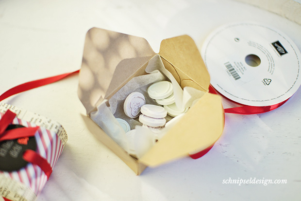 stampin-up-valentinstag-brownie-verpackung-erstausgabe-jede-menge-liebe-tafelpapier-spruch-reif-schnipseldesign-2