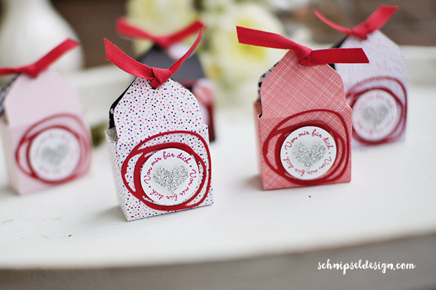 stampin-up-envelope-punch-board-hersheys-kisses-jede-menge-liebe-ein-gruss-fur-alle-falle-papertreyink-glutrot-itty-bitty-schnipseldesign-osterreich-1