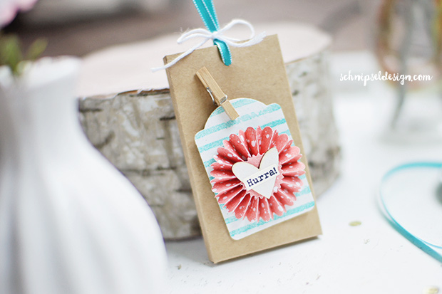 stampin-up-schokolade-ziehverpackung-etikettanhanger-painted-petals-bermudablau-schnipseldesign-osterreich-1